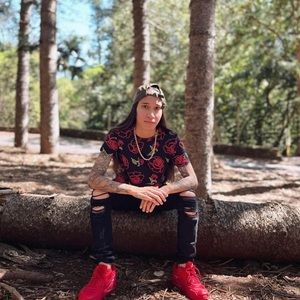 Meet your Posher, Nikki